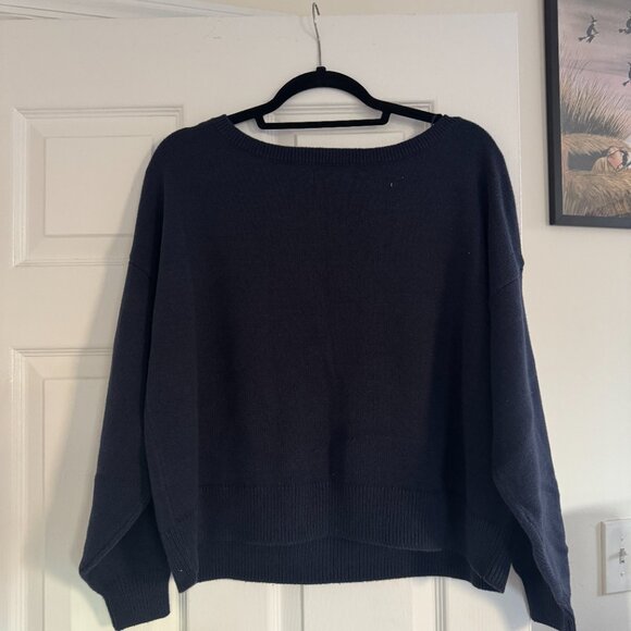 *NWT* Hollister Easy off the Shoulder Lobster Sweater - Navy Blue - Picture 3 of 4